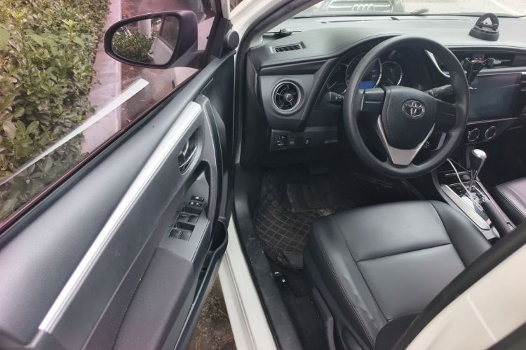 Toyota Corolla 2018 #9 Toyota Corolla 2018 car image #9