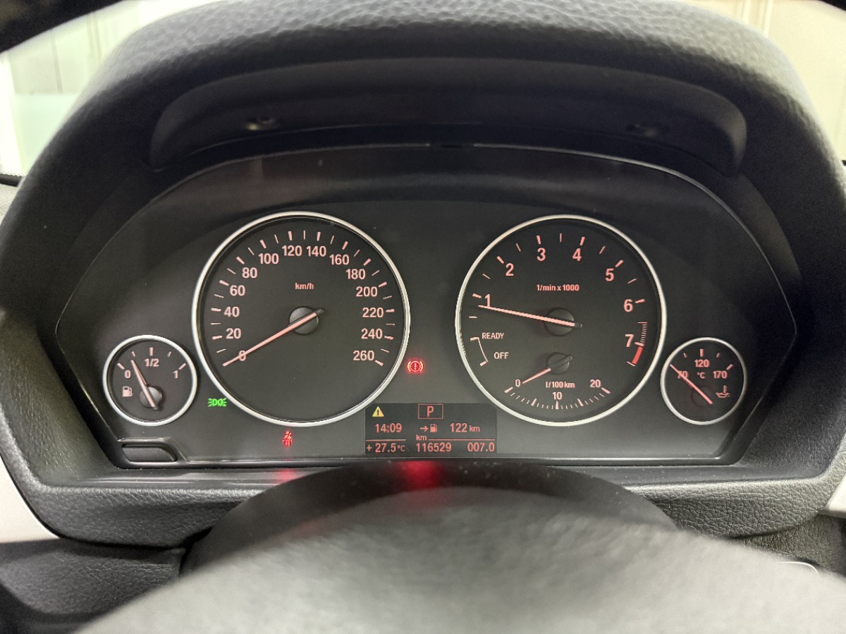 BMW 3 Series 2014 #6 BMW 3 Series 2014 car image #6