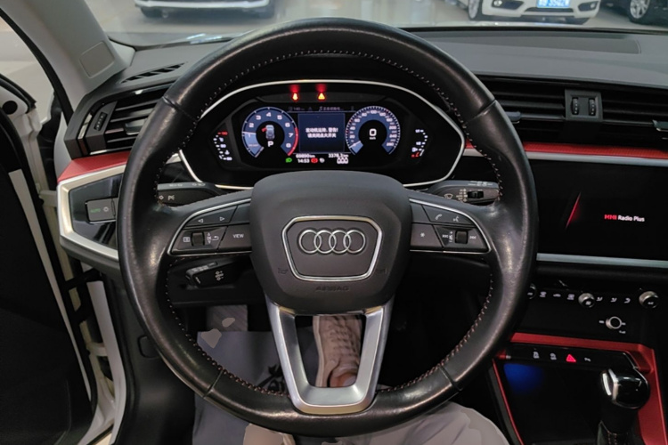 Audi Q3 2021 #15 Audi Q3 2021 car image #15