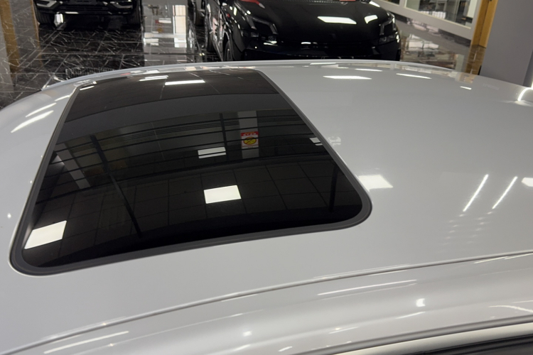 BMW 3 Series 2017 car image #21