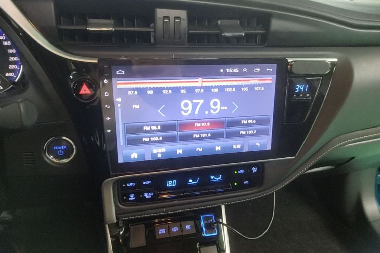 Toyota Corolla Hybird E+ 2019 immagine di auto #13