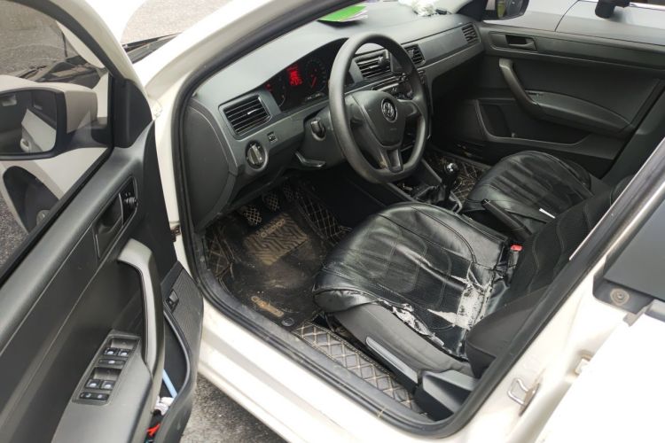 Volkswagen Santana 2019 car image #9