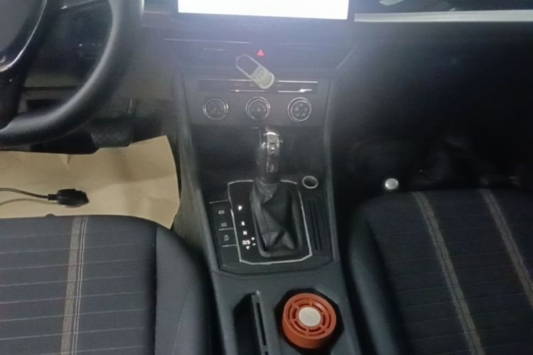 Volkswagen Lavida 2021 car image #14