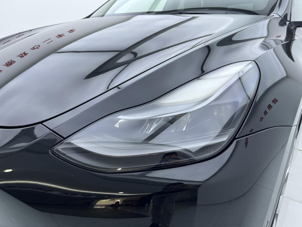 Tesla Model Y 2021 صورة سيارة #7