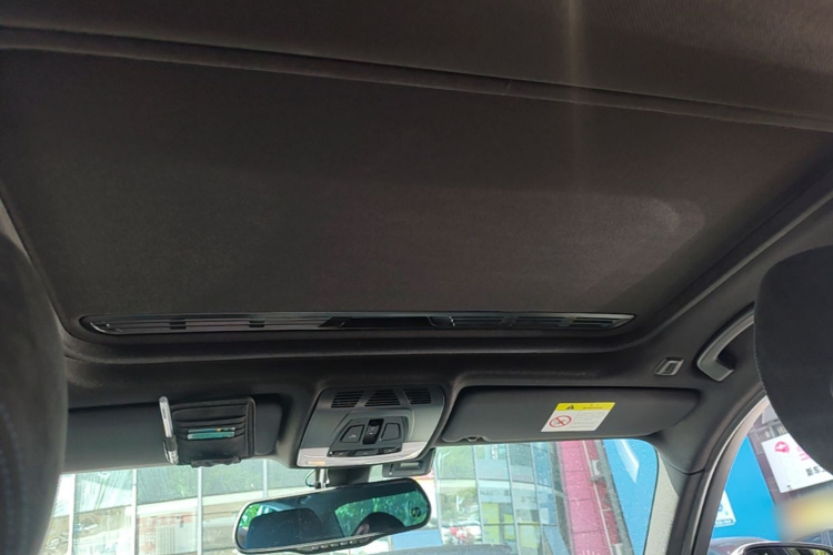 BMW 3 Series 2017 car image #18