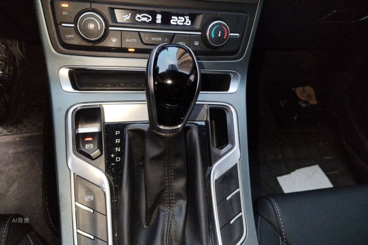GEELY Emgrand 2021 car image #16