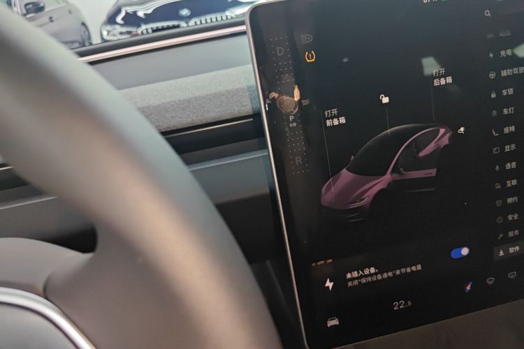 Tesla Model 3 2024 car image #18