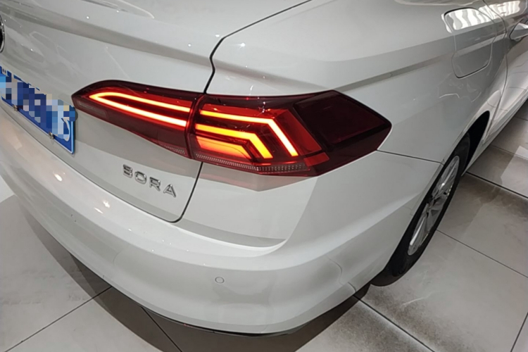 Volkswagen Bora 2022 car image #8