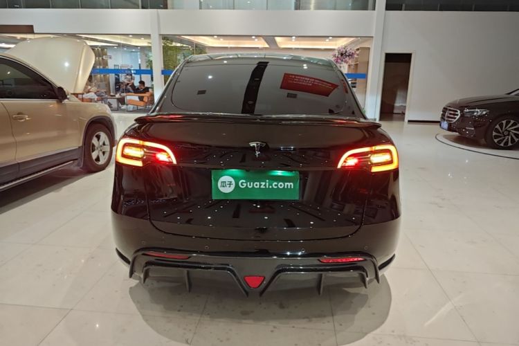 Tesla Model Y 2021 #6 Tesla Model Y 2021 immagine di auto #6