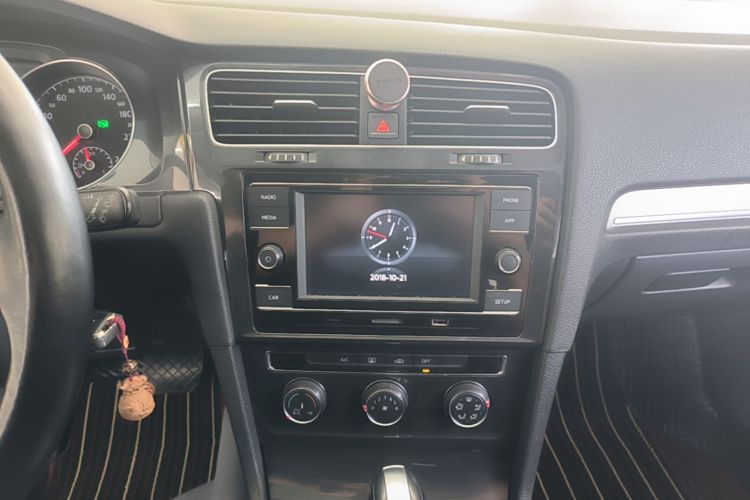 Volkswagen Golf 2018 #13 Volkswagen Golf 2018 car image #13