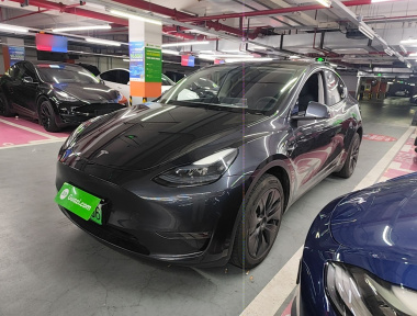 Tesla Model Y 2024 Tesla Model Y 2024 immagine di auto