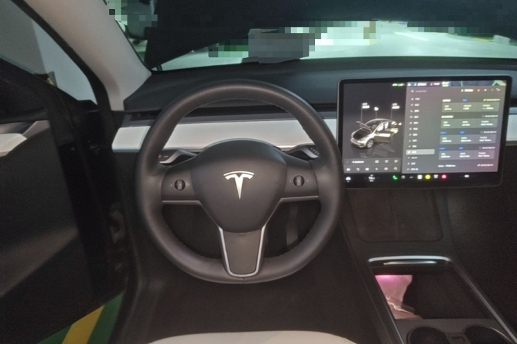 Tesla Model Y 2022 #11 Tesla Model Y 2022 car image #11