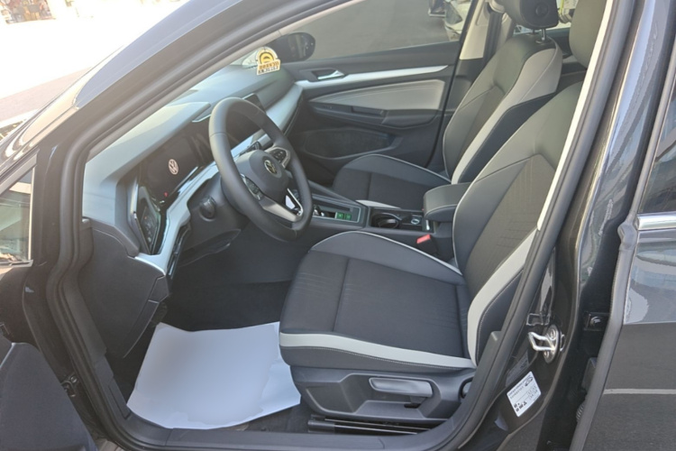 Volkswagen Golf 2023 imagem de carro #15