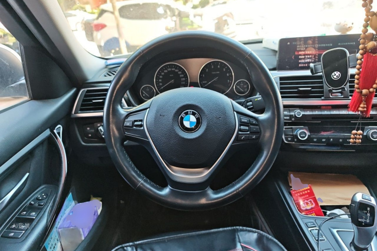 BMW 3 Series 2019 #12 BMW 3 Series 2019 car image #12