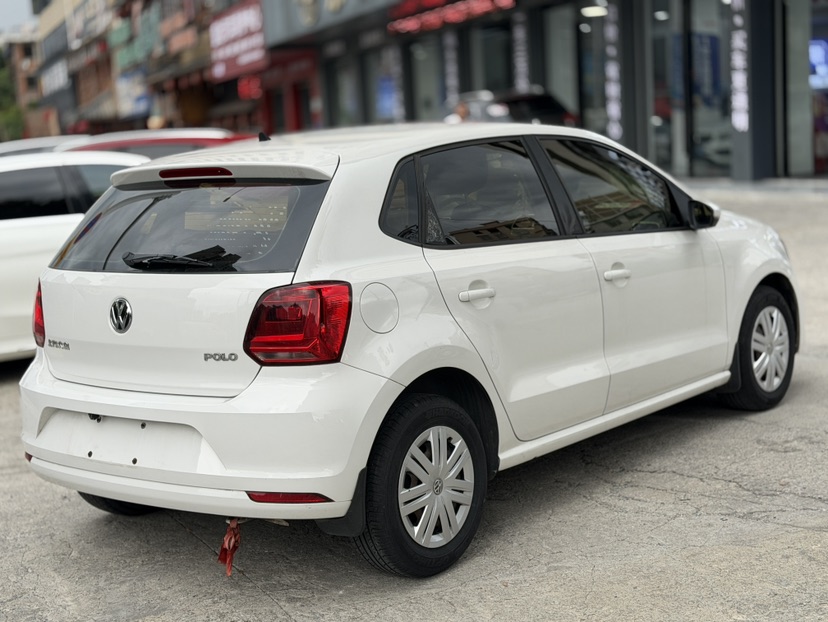 Volkswagen Polo 2017 car image #4