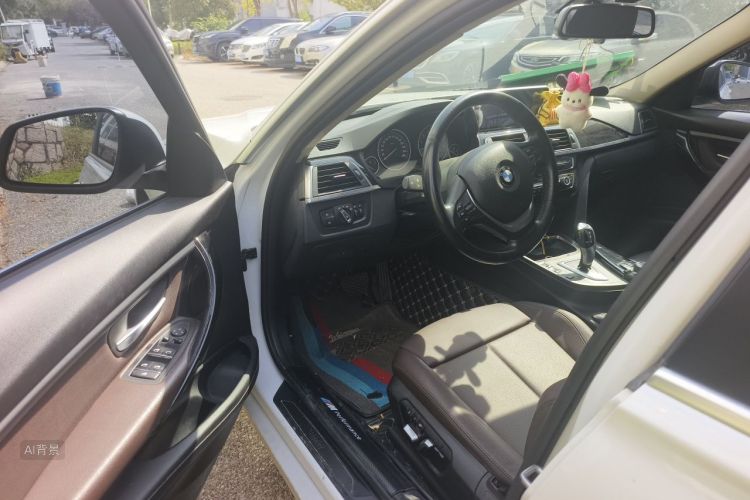 BMW 3 Series 2018 #18 BMW 3 Series 2018 immagine di auto #18