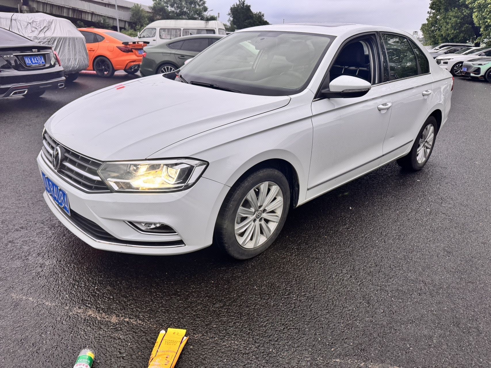 Volkswagen Bora 2018 car image 