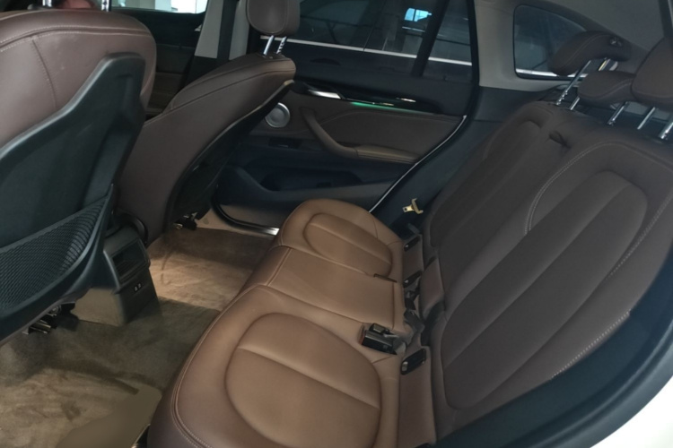 BMW X1 2021 car image #17