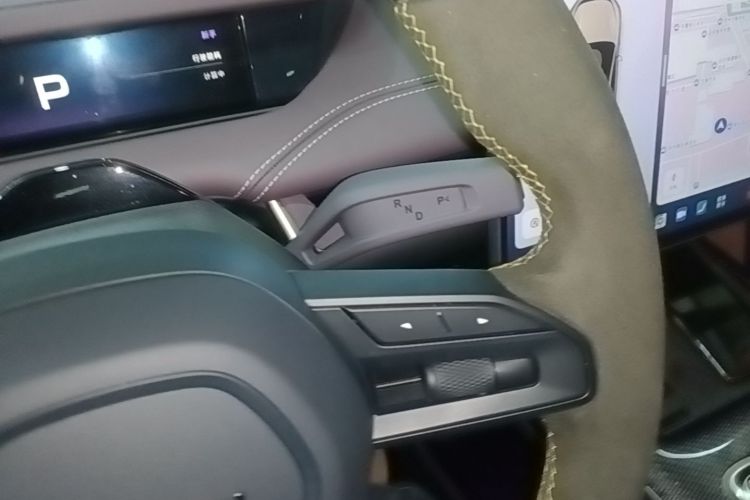 MI SU7 2025 car image #14