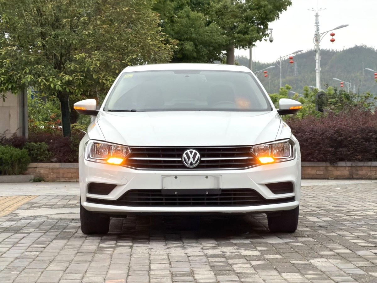 Volkswagen Bora 2021 car image #2