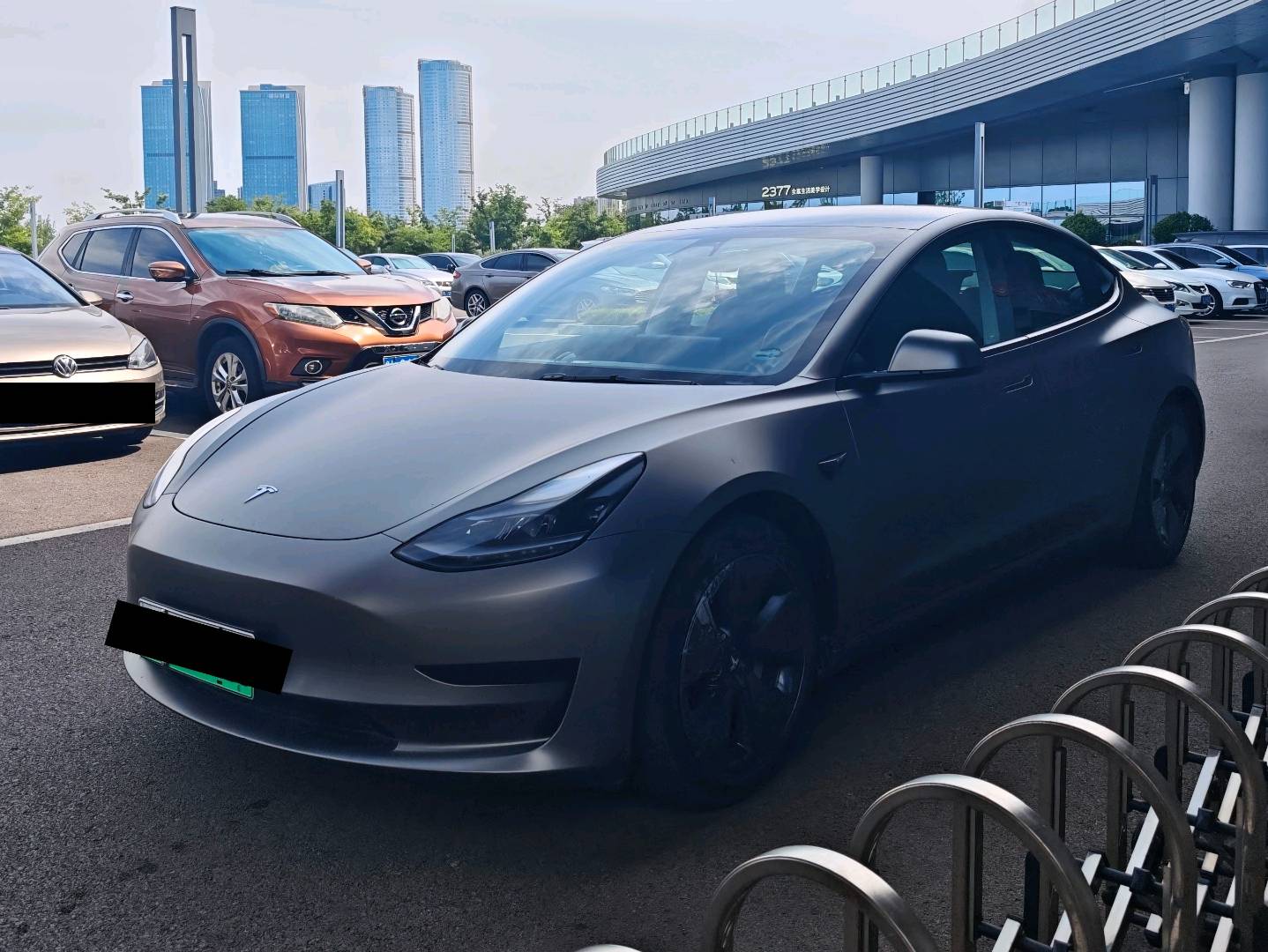 Tesla Model 3 2021 car image #2