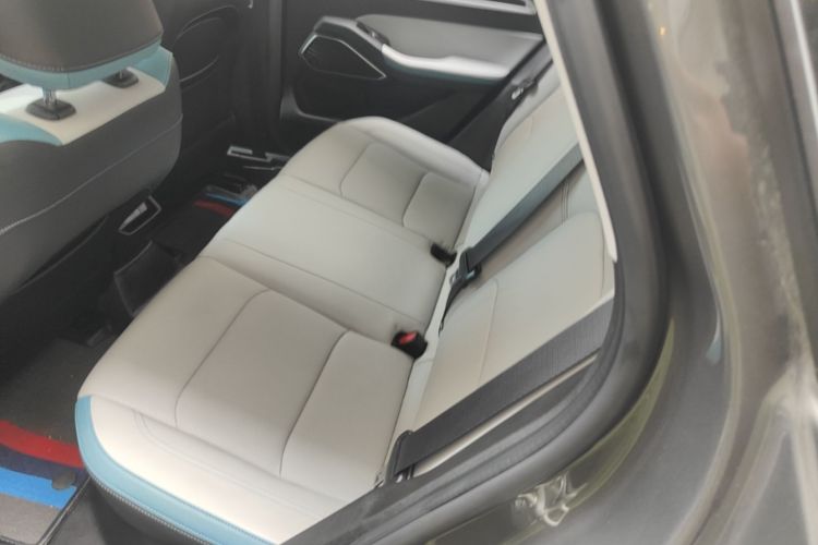 GEELY Emgrand 2024 car image #17