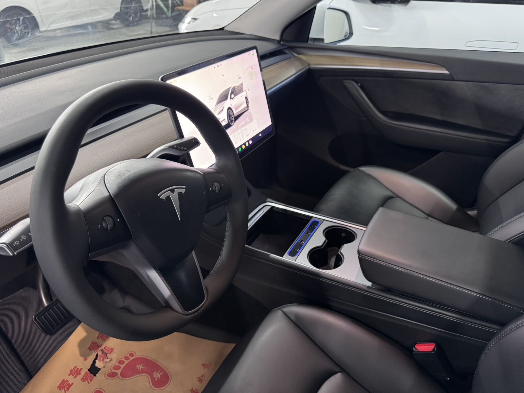 Tesla Model Y 2022 #8 Tesla Model Y 2022 car image #8