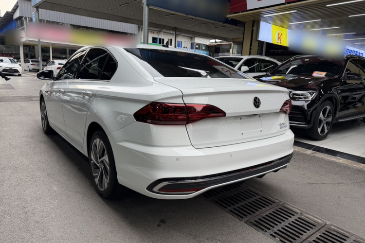 Volkswagen Bora 2023 car image #7