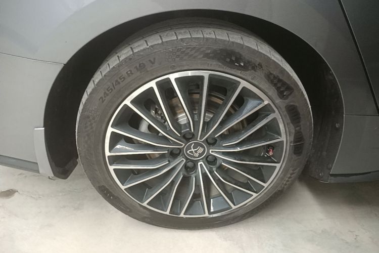 BYD Han 2021 car image #10