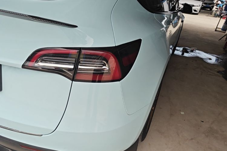 Tesla Model Y 2022 #8 Tesla Model Y 2022 car image #8