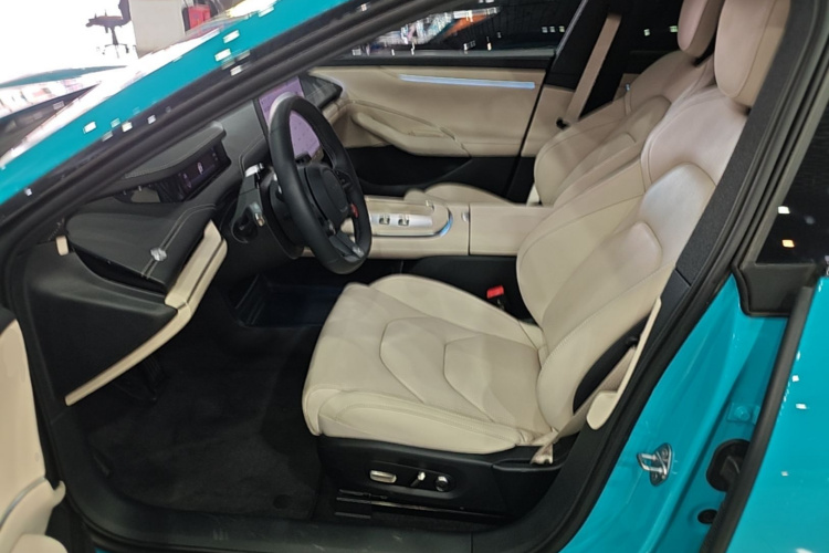 MI SU7 2025 car image #15