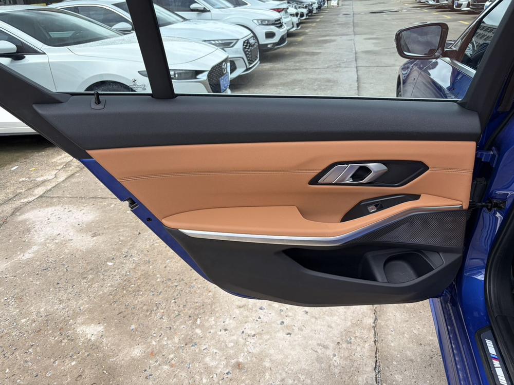 BMW 3 Series 2021 #8 BMW 3 Series 2021 car image #8
