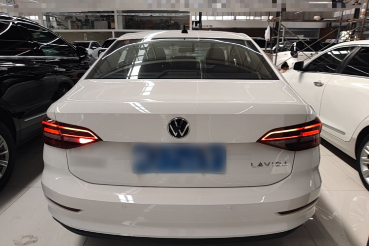Volkswagen Lavida 2021 car image #6