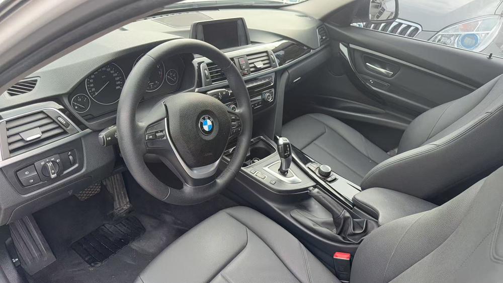 BMW 3 Series 2017 car image #8