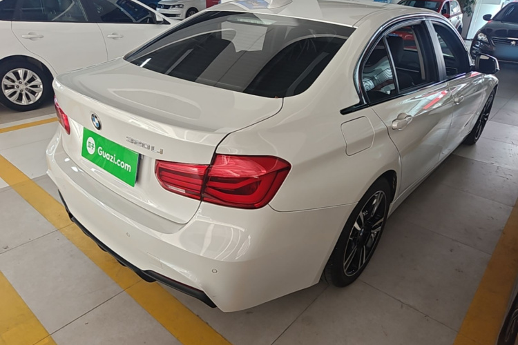 BMW 3 Series 2017 #7 BMW 3 Series 2017 car image #7
