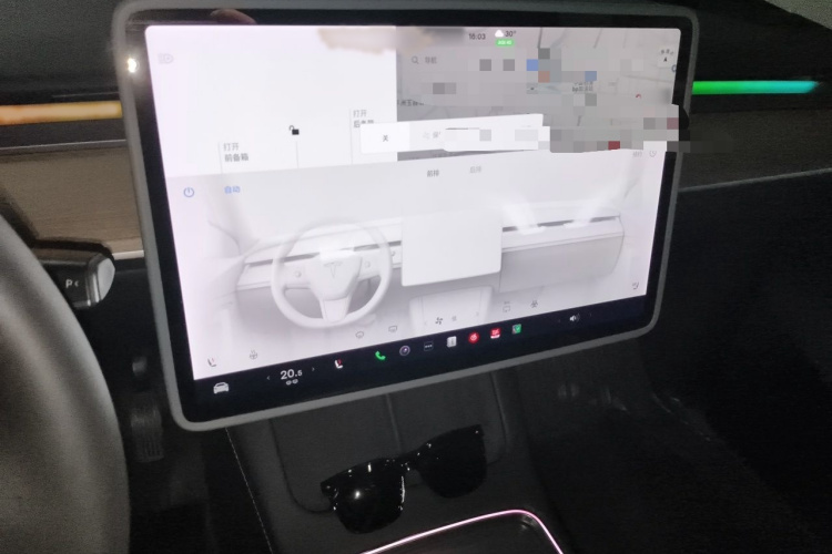 Tesla Model Y 2021 #17 Tesla Model Y 2021 car image #17