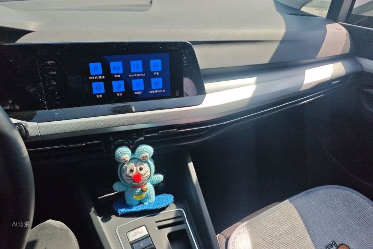 Volkswagen Golf 2023 imagem de carro #15