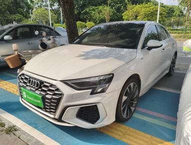 Audi A3 2024 immagine di auto 