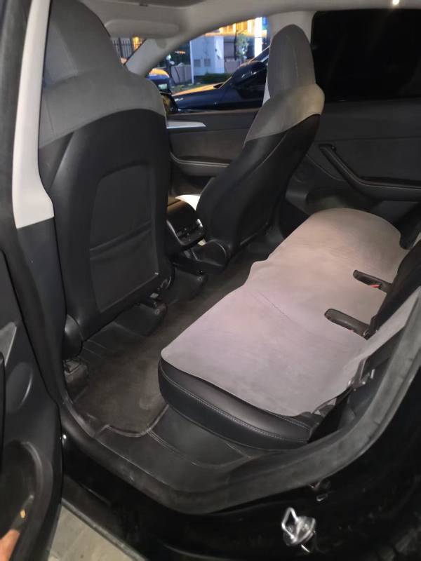 Tesla Model Y 2023 #4 Tesla Model Y 2023 car image #4