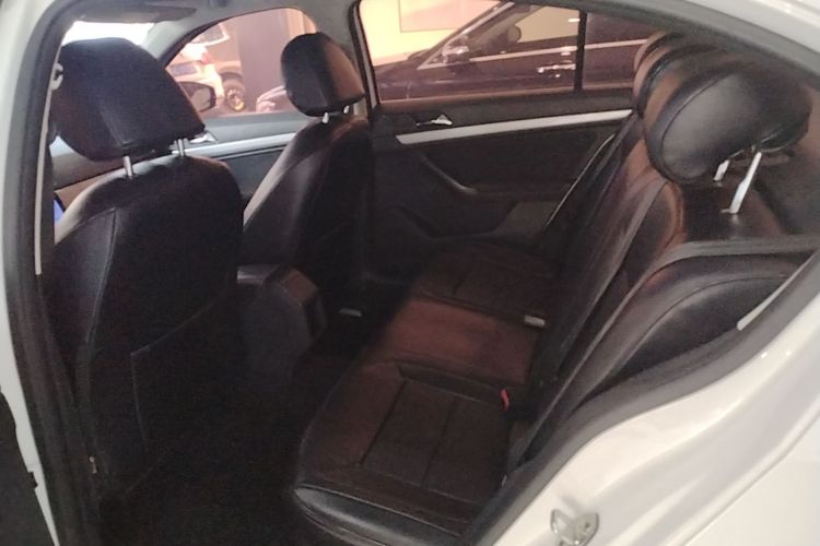 Volkswagen Lavida 2019 #17 Volkswagen Lavida 2019 car image #17