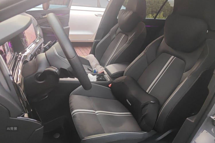 Volkswagen Golf 2024 car image #17