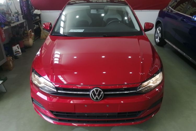 Volkswagen Polo 2023 car image #3