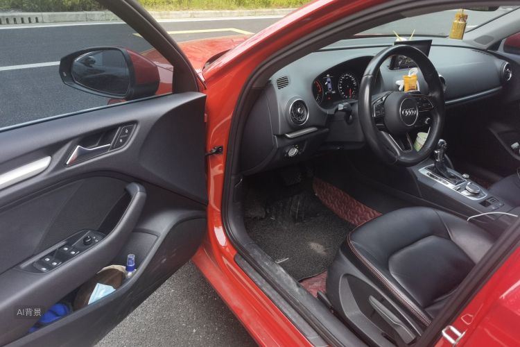 Audi A3 2019 car image #18