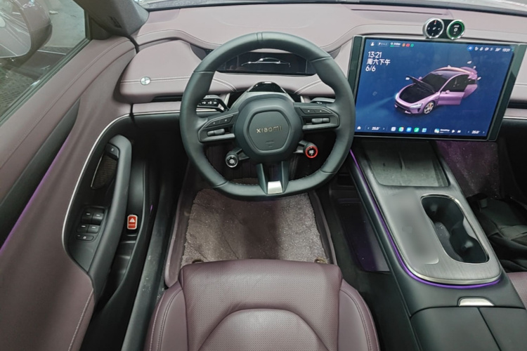 MI SU7 2025 immagine di auto #15