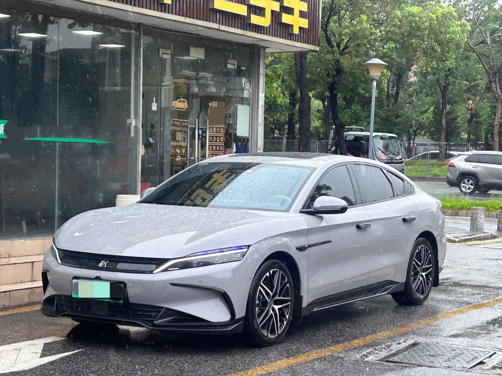 比亚迪 汉 2025 汽车图片 