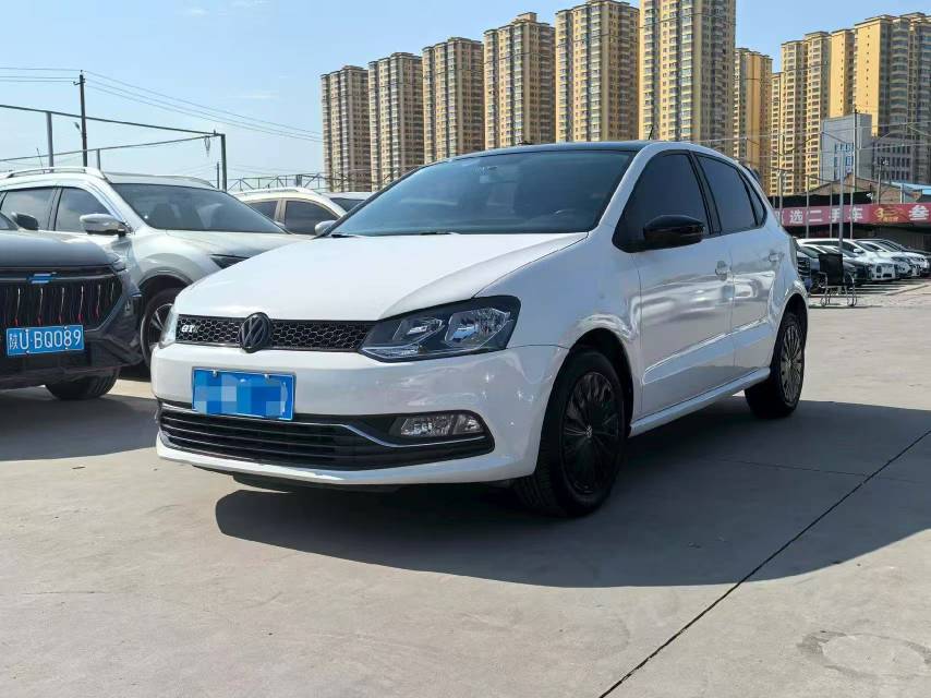 Volkswagen Polo 2016 Volkswagen Polo 2016 car image