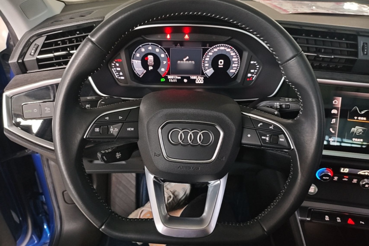 Audi Q3 2020 #11 Audi Q3 2020 car image #11