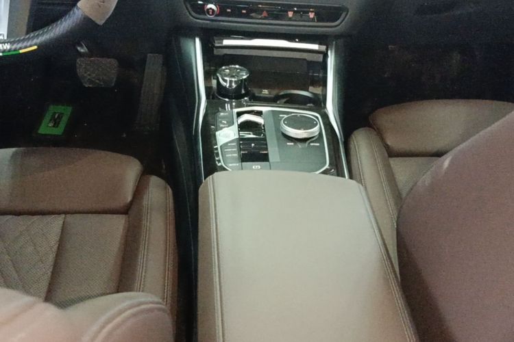 BMW 3 Series 2024 car image #14