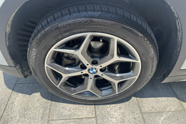 BMW X1 2018 #9 BMW X1 2018 car image #9