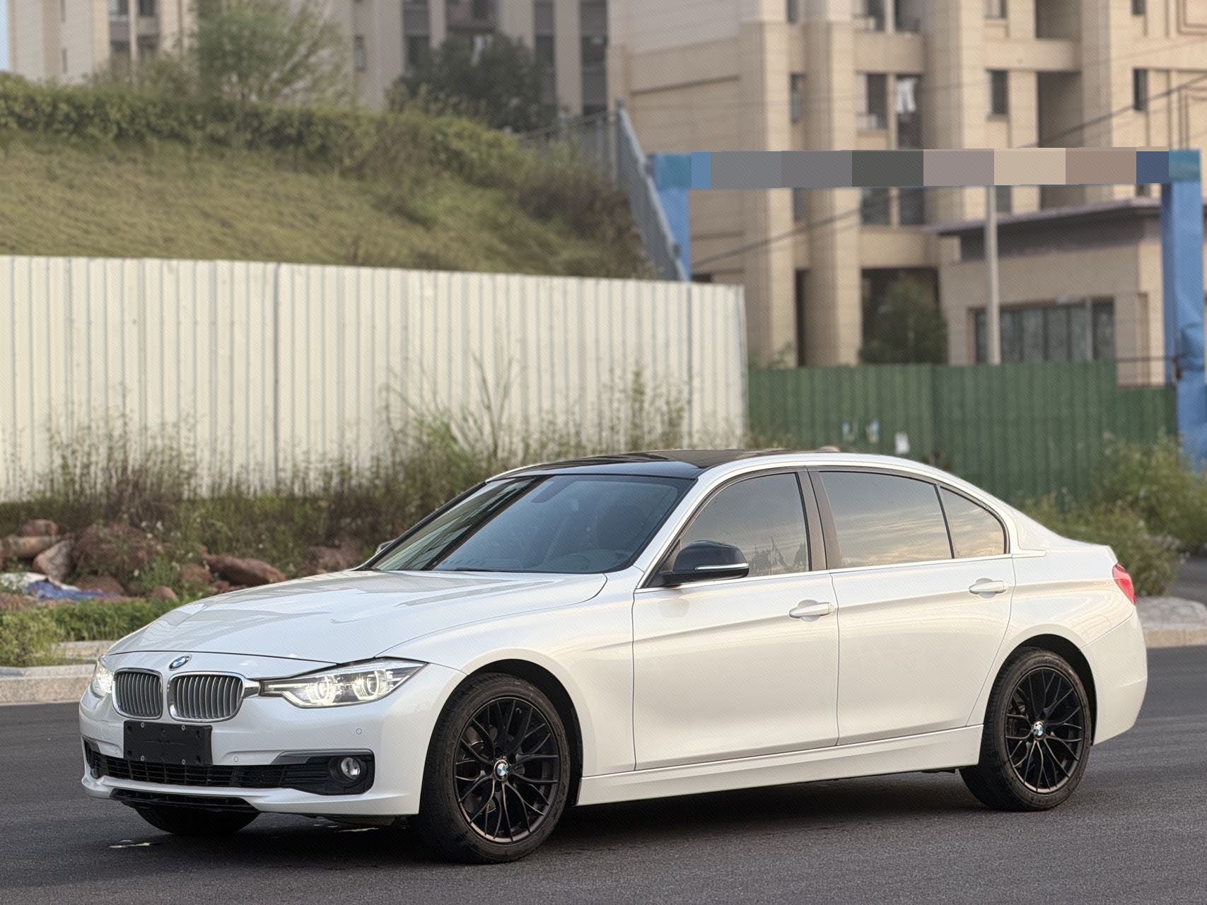 BMW 3 Series 2018 BMW 3 Series 2018 car image